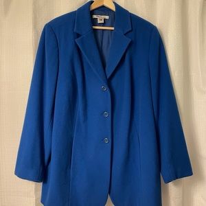 Ladies blazer-like wool jacket